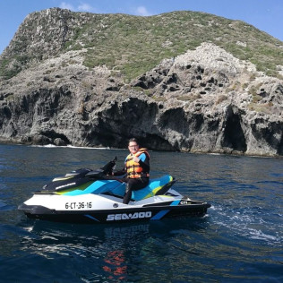 Paseo en Barco con Moto de Agua, Paddle Surf y Copa de Cava Premium (Torrevieja, Alicante)