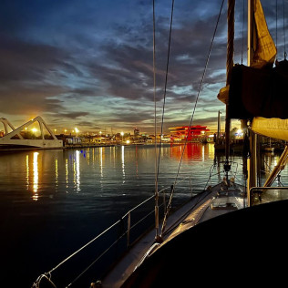 Paseo Privado en Velero para dos (Valencia)