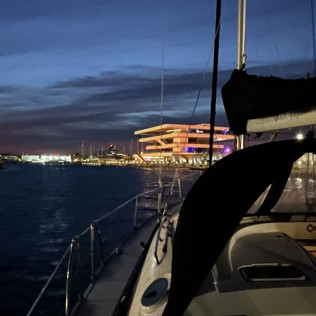 Paseo Privado en Velero para dos (Valencia)