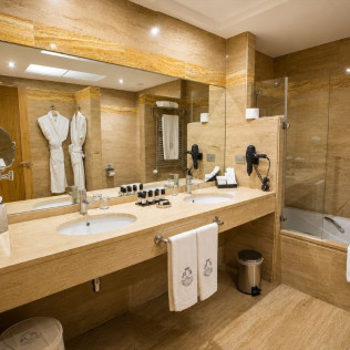 Escapada en Pazo Los Escudos Hotel & Spa Resort 5* (Vigo)