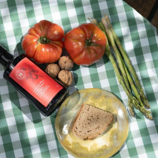 Cata Pícnic Tradición: Cata de AOVE y Vinos con Pícnic en los Jardines de Molino del Arco para dos (Ronda, Málaga)