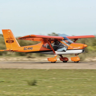 Especial Adrenalina: Pilotar una Avioneta (Madrid)