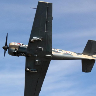 Piloto por un Día en Avión Militar YAK-52 con Vídeo (Igualada, Barcelona)