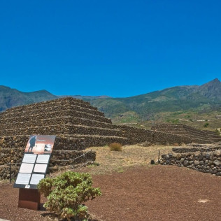 Entrada a Parque Etnográfico y Jardín Botánico Pirámides de Güímar (Tenerife)