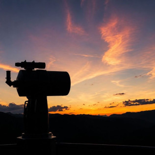 Experiencia Starlight: Visita al Planetario y Observación Exterior (Espot, Lleida)
