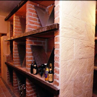 Visita a la Sala de Cata de Popy Wine y Circuito Spa para dos en Aqua Body (Madrid)