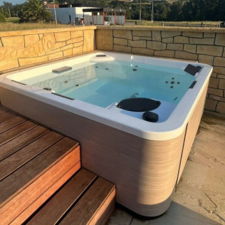 Escapada con Desayuno y Jacuzzi Exterior en Posada La Fábula (Santillana del Mar, Cantabria)
