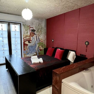 Escapada en Habitación Doble Temática con Jacuzzi Integrado y Desayuno en Posada La Leyenda (Cantabria)