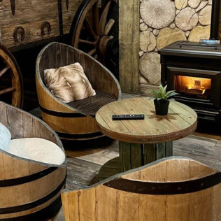 Escapada Lejano Oeste: Escapada con Jacuzzi Privado en Posada La Leyenda (Santillana del Mar, Cantabria)