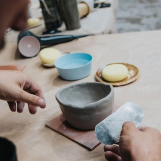Pottery Club: Tarde Creativa de Cerámica en Formato Libre (Barcelona)