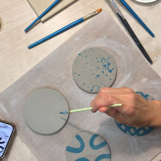 Pottery Club: Tarde Creativa de Cerámica en Formato Libre (Barcelona)