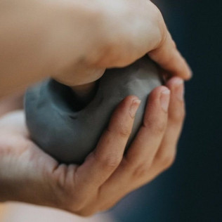 Pottery Club: Tarde Creativa de Cerámica en Formato Libre (Barcelona)