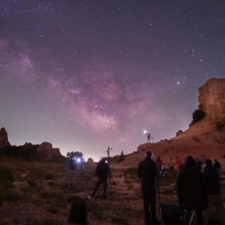 Cena con las Estrellas: Espectáculo Astronómico y Cena (Prades, Tarragona)