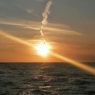 Puesta de Sol en Velero Privado con Copa de Cava y Fruta para dos (Puerto de Andratx, Mallorca)