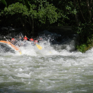 Rafting para dos en el río Ebro (Las Rozas de Valdearroyo, Cantabria)