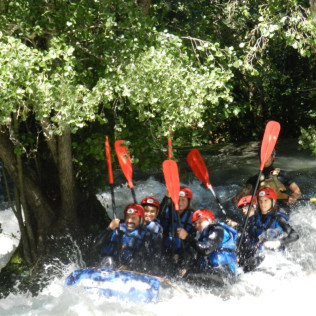 Rafting para dos en el río Ebro (Las Rozas de Valdearroyo, Cantabria)