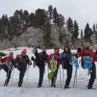 Ruta con Raquetas de Nieve Bajo la Luna Llena en Sierra Nevada (Granada)