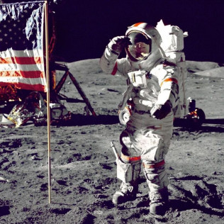 Misión Apolo 11: Viaje a la Luna en Realidad Virtual (Sevilla)