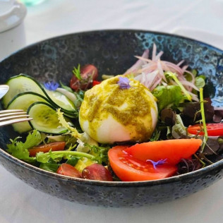 Cena o Comida Gastronómica para dos en Restaurant Els Brancs del Hotel Vistabella 5* (Roses, Girona)