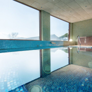 Escapada Gourmet, Relax & Sport: Noche con Spa y Menú en el Restaurante de Mas Solà 4* (Santa Coloma de Farners, Girona)