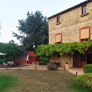 Escapada Gastronómica con Cena en Masia La Palma (Espinavessa, Girona) 