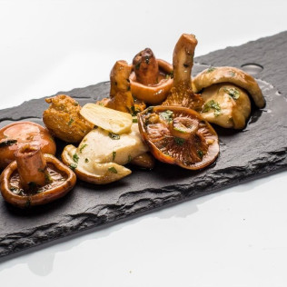 Cena para dos en Restaurant Suís (Sabadell, Barcelona)