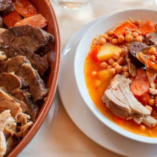 Menú Cocido Madrileño para dos en Restaurante El Café de la Ópera (Madrid)