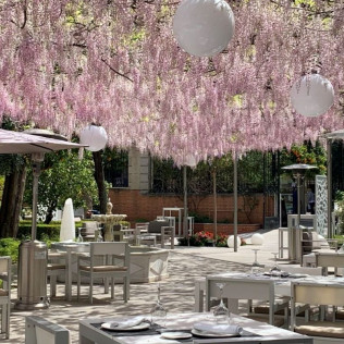 Comida en el Restaurante del Hotel Hospes Palacio de los Patos 5* (Granada)