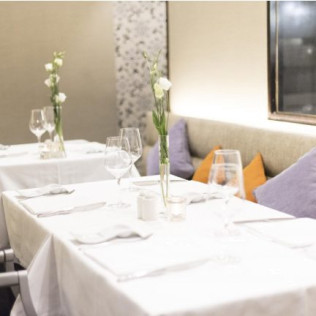 Comida o Cena para dos en el Restaurante Malvar del Hospes Puerta de Alcalá 5* (Madrid)