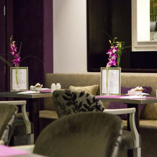 Comida o Cena para 3 personas en el Restaurante Malvar del Hospes Puerta de Alcalá 5* (Madrid)