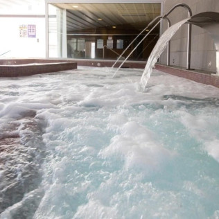 Experiencia Dúo: Cena Degustación y Baño Termal en Hotel Thalasso Cantábrico Las Sirenas 4* (Viveiro, Lugo)