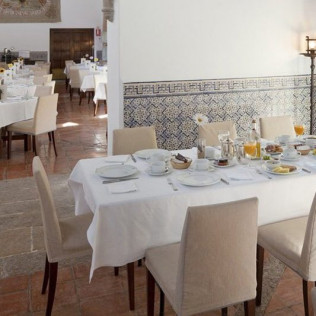 Mesa para dos: Comida o Cena para dos personas en Parador de Almagro (Ciudad Real)