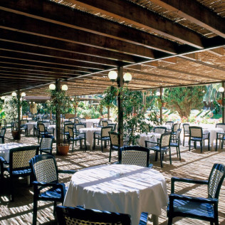 Mesa para dos: Comida o Cena para dos personas en Parador de Ceuta (Ceuta)