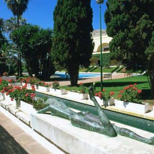 Mesa para dos: Comida o Cena para dos personas en Parador de Ceuta (Ceuta)
