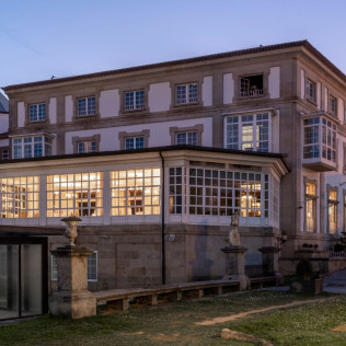 Mesa para dos: Comida o Cena para dos personas en Parador de Ferrol (A Coruña)