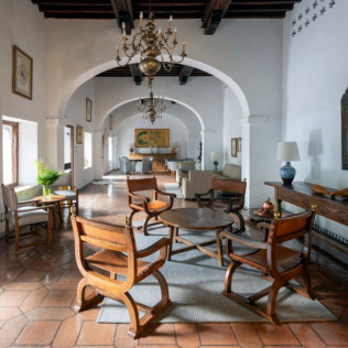 Mesa para dos: Comida o Cena para dos personas en Parador de Guadalupe (Cáceres)