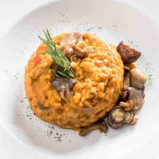 Mesa para dos: Comida o Cena para dos personas en Parador de La Seu d'Urgell (Lleida)