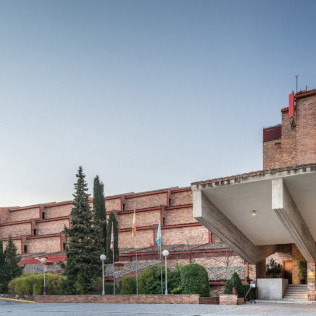 Mesa para dos: Comida o Cena para dos personas en Parador de Segovia 4* (Segovia)