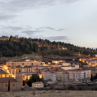 Mesa para dos: Comida o Cena para dos personas en Parador de Soria (Soria)
