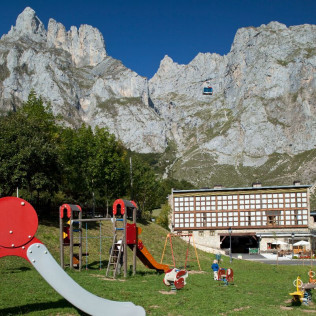Mesa para dos: Comida o Cena para dos personas en Parador de Fuente Dé (Cantabria)
