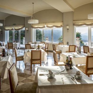 Mesa para dos: Comida o Cena para dos personas en Parador de Vic-Sau (Barcelona)