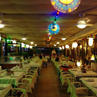 Cena o Comida para dos en Restaurante La Gaviota (Salou, Tarragona)