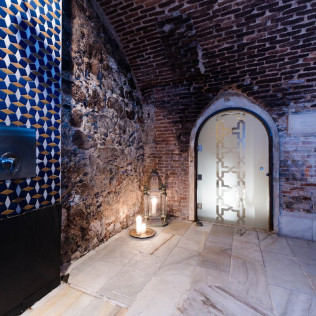 PROMOCIÓN MIDRA 45: Baño y Ritual de Masaje Relajante con Kessa Tradicional para dos en Hammam Al Ándalus Plaza Mayor (Madrid)