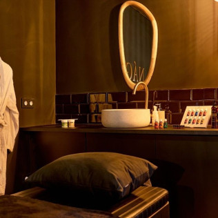 Ritual Full Experience: Diagnóstico Capilar y Facial, Masaje Corporal y Head Spa en Nágar (Madrid)