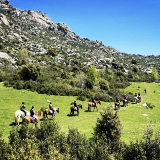 Ruta a Caballo por el Parque de Guadarrama y el Parque de La Pedriza (El Boalo, Madrid)