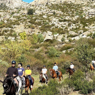 Ruta a Caballo por el Parque de Guadarrama y el Parque de La Pedriza (El Boalo, Madrid)