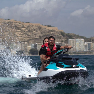 Excursión en Moto de Agua a la Isla de Tabarca con Almuerzo (Alicante)