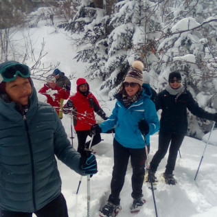 Ruta con Raquetas de Nieve por el Estany de Sant Maurici (Lleida)