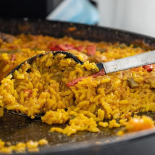 The Absolute Tour: Salida en Catamarán con Snorkel, Comida, Bebidas y Música (Fuerteventura)