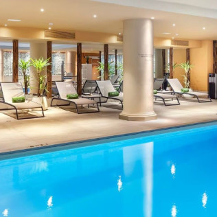 Desayuno Buffet y Zona Wellness en Serena Spa @ Meliá Madrid Princesa 5* (Madrid)